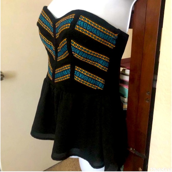 Bebe - Strapless Peplum Top With Blue/Yellow/Orange Embroidered-like Design - Picture 3 of 6